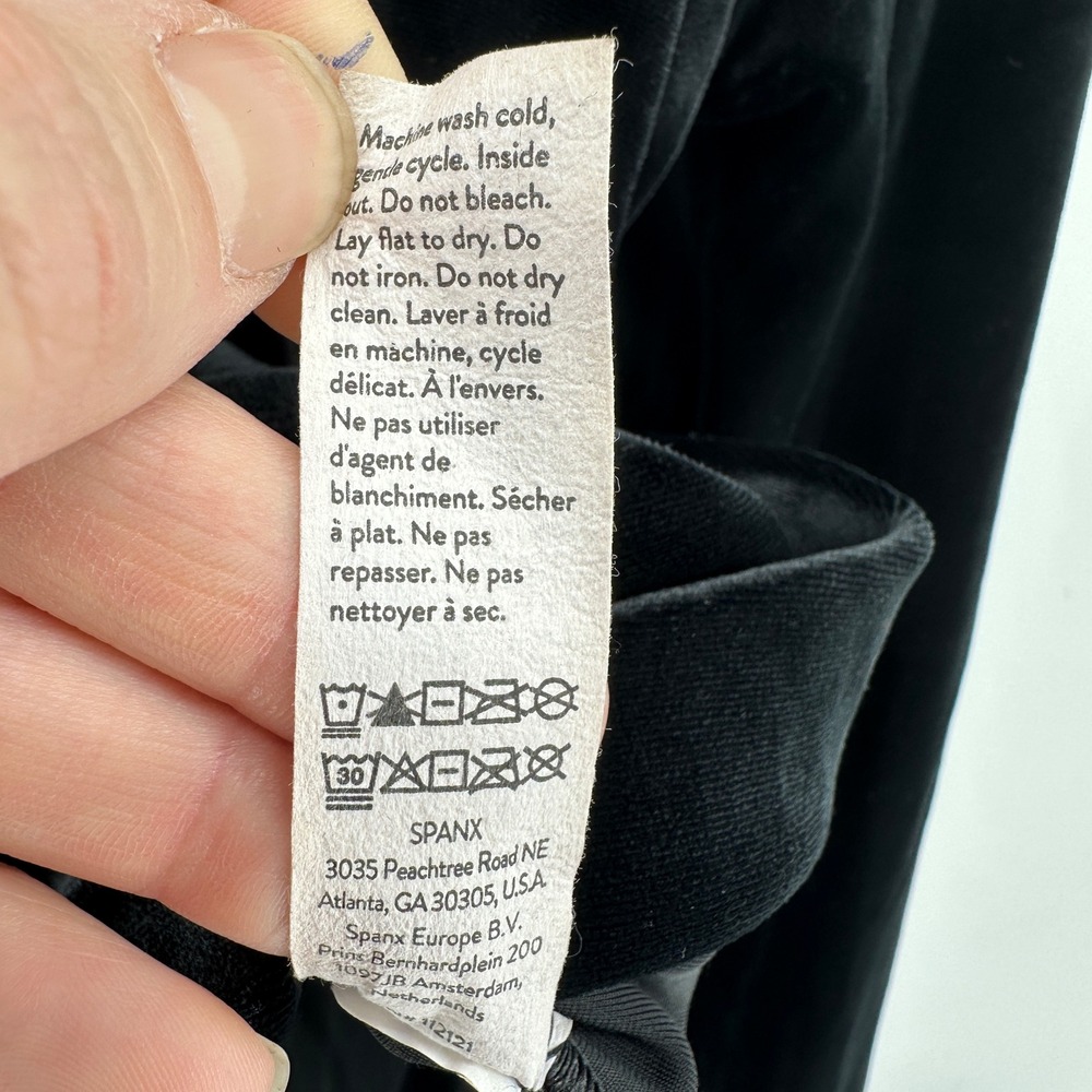 Spanx Plush Soft Velvet Half-Zip Pullover Very Black Sweatshirt Size Lg 20395R - Picture 7 of 9